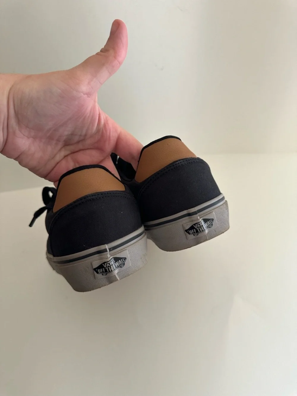 Vans Black Deluxe Comfort Atwood Sneakers